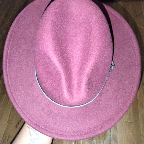 Hat - Picture 3 of 3